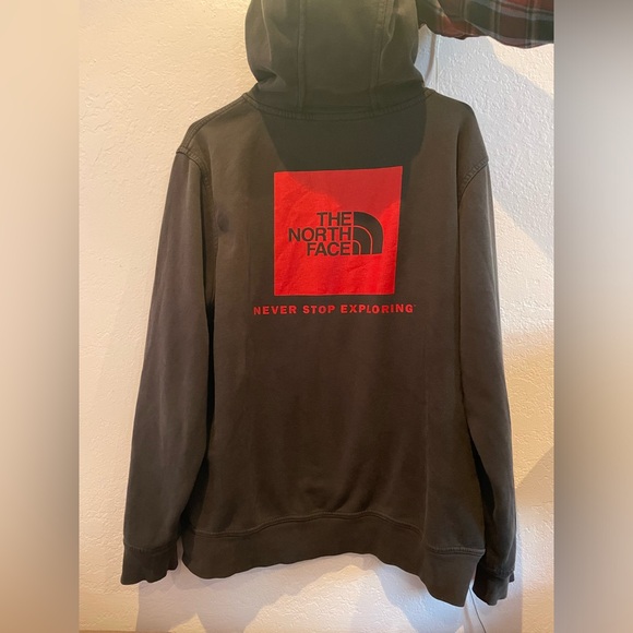 The North Face Sweatshirt - Picture 2 of 4